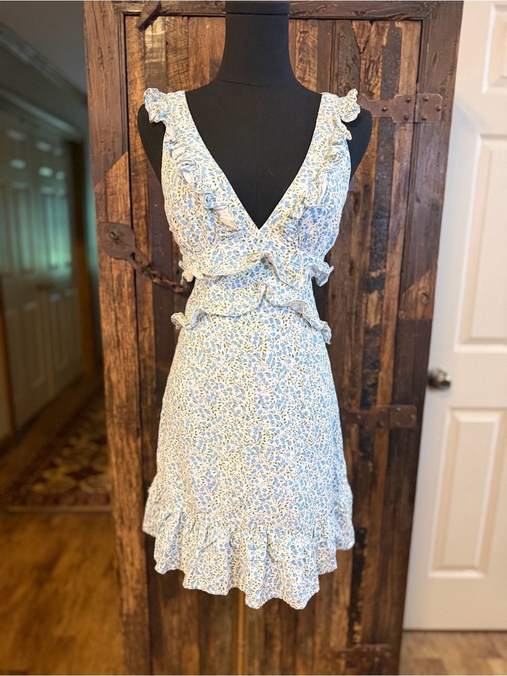 STORIA Blue Floral Ruffle Mini Dress Medium Lace Up Back Cottagecore coquette